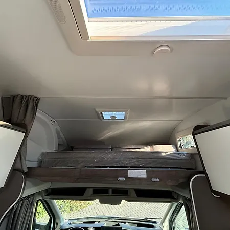 Duzy Kamper Rodzinny 6 Osob Benimar Sport 324 Up Дом отдыха